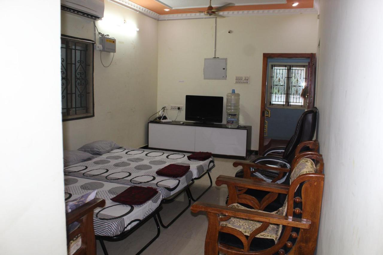 Centaurus Homestay Near Trichy Airport Tiruchirappalli Esterno foto